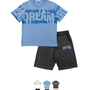 Completino da bambino con scritta