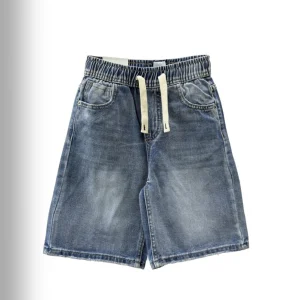 Pantaloncino in jeans da bambino con lacci