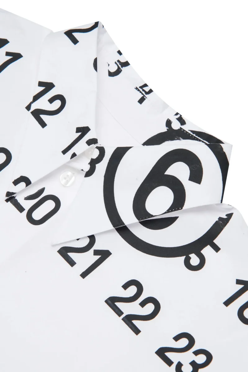 ABITO CAMICIA BIANCA CON LOGO SUL RETRO MAISON MARGIELA - immagine 5