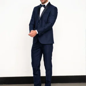 Abito con riporti in raso