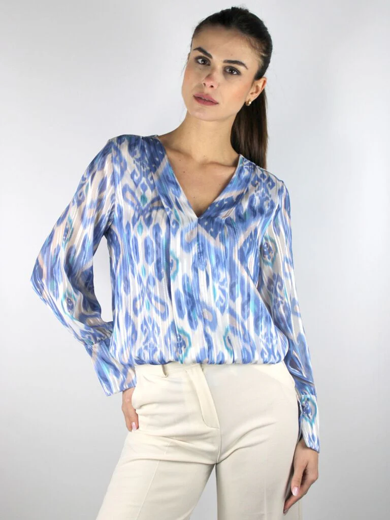 Camicia con scollo a punta - immagine 2