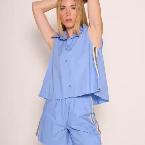 Camicetta smanicata azzurra