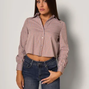 Camicia cropped a righe