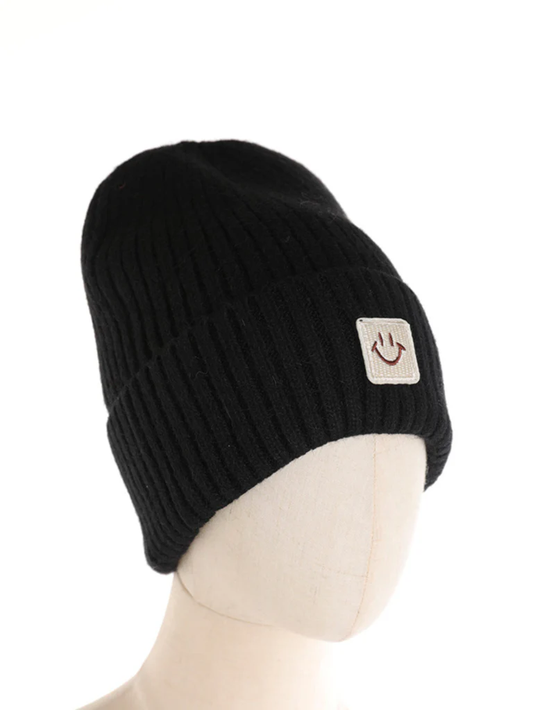Cappello in maglia a coste con patch - immagine 2