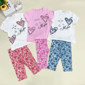 Completo con pantaloni in fantasia