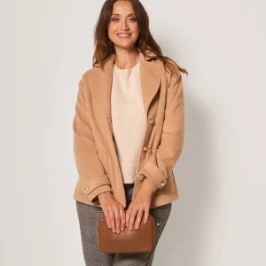 Giacca corta con bottoni gioiello