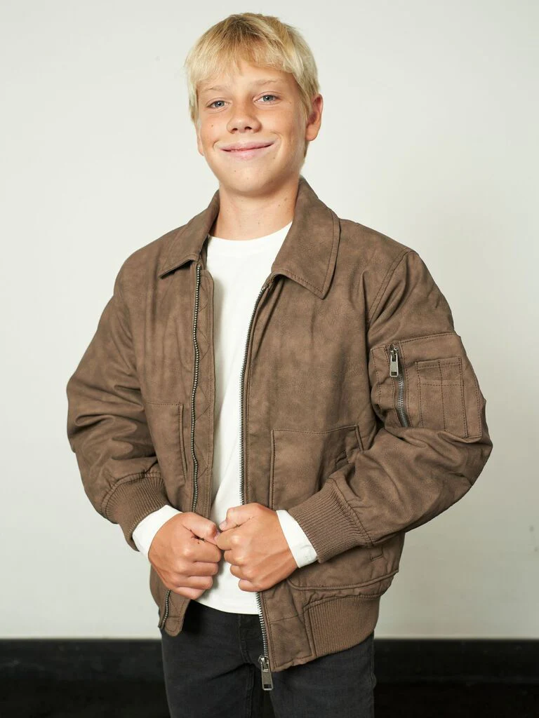 Bomber con tasconi e zip