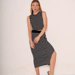 Completo a righe bianco e nero estivo