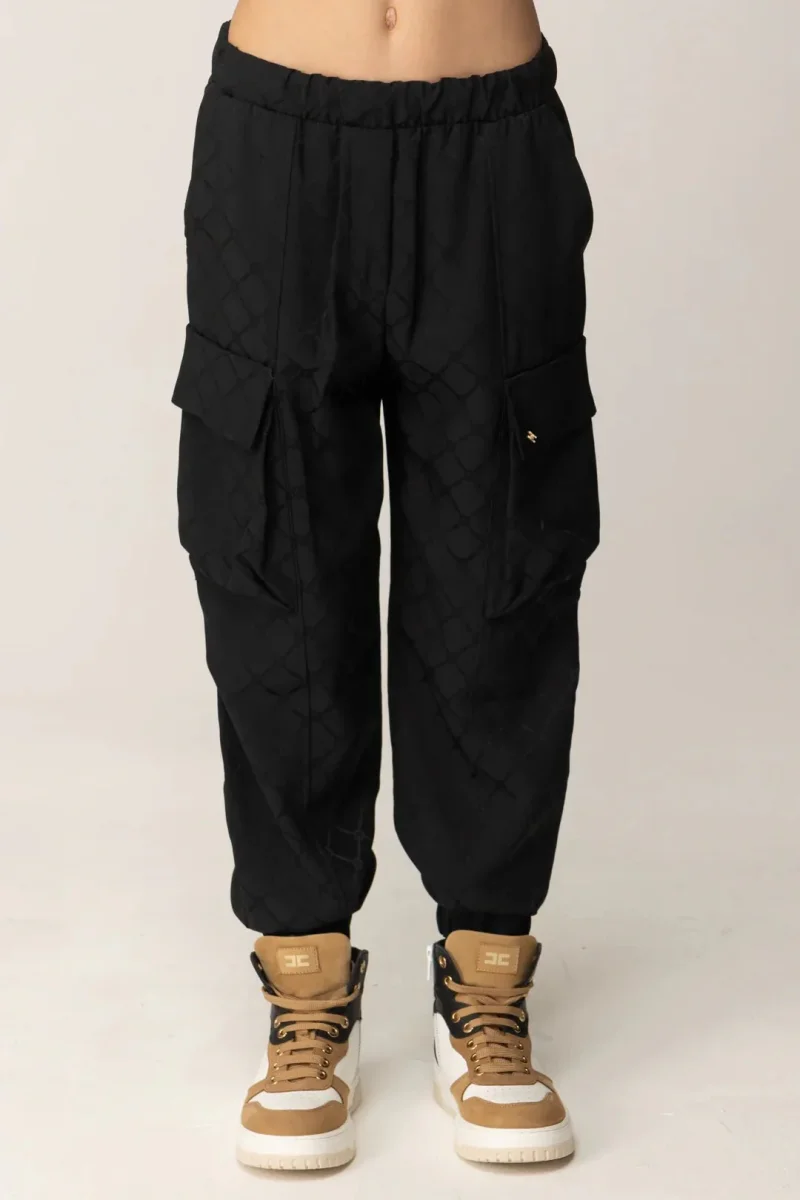 PANTALONE CON TASCONI IN RASO NERO LOGATO ELISABETTA FRANCHI - immagine 3