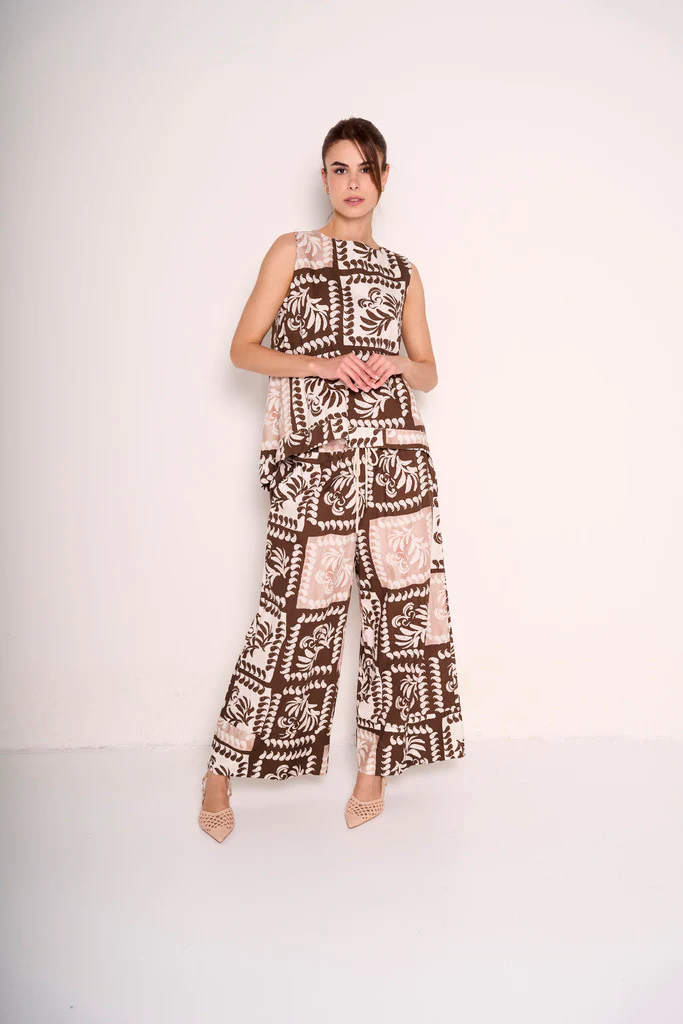 Pantaloni palazzo con fantasia - immagine 4