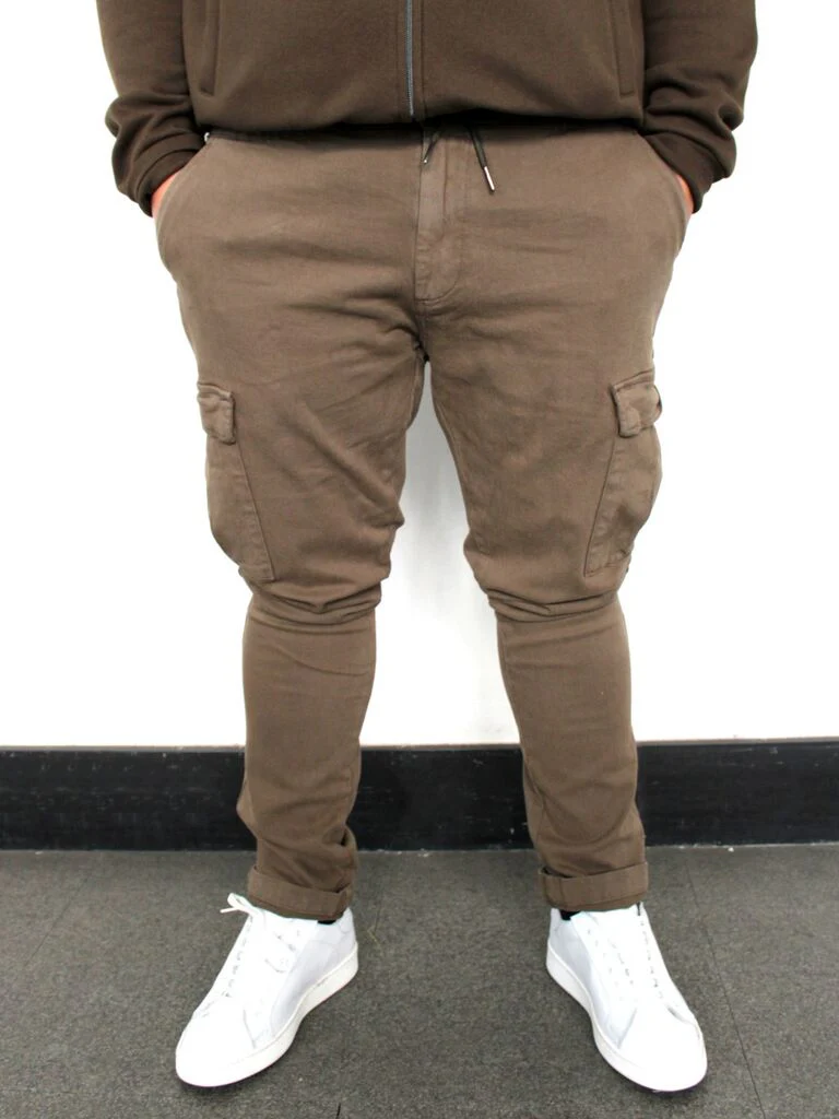 Pantalone giovane - immagine 3