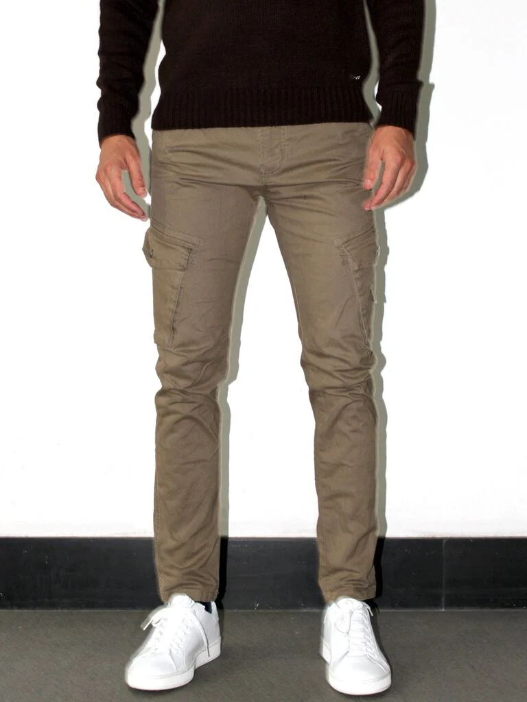 Pantalone giovane - immagine 3