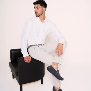 Pantaloni slim fit con ciondolo