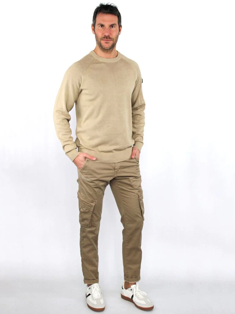 Pantalone con tasconi