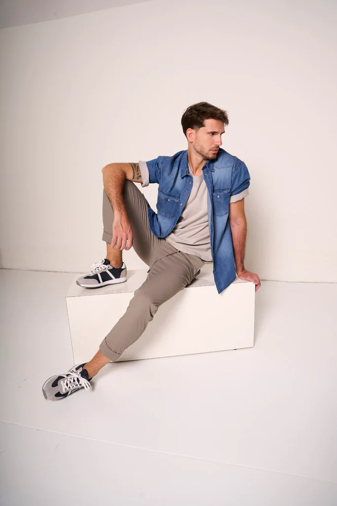 Pantalaccio con tasche e risvolto - immagine 4