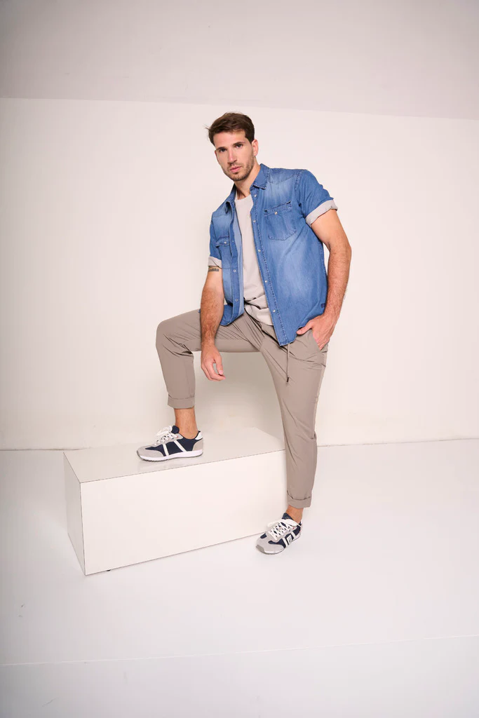 Pantalaccio con tasche e risvolto - immagine 5