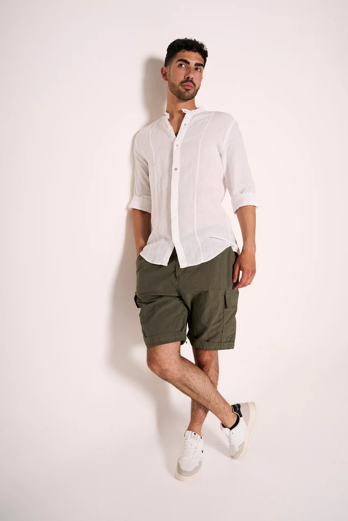 Bermuda cargo ampio con elastico in vita