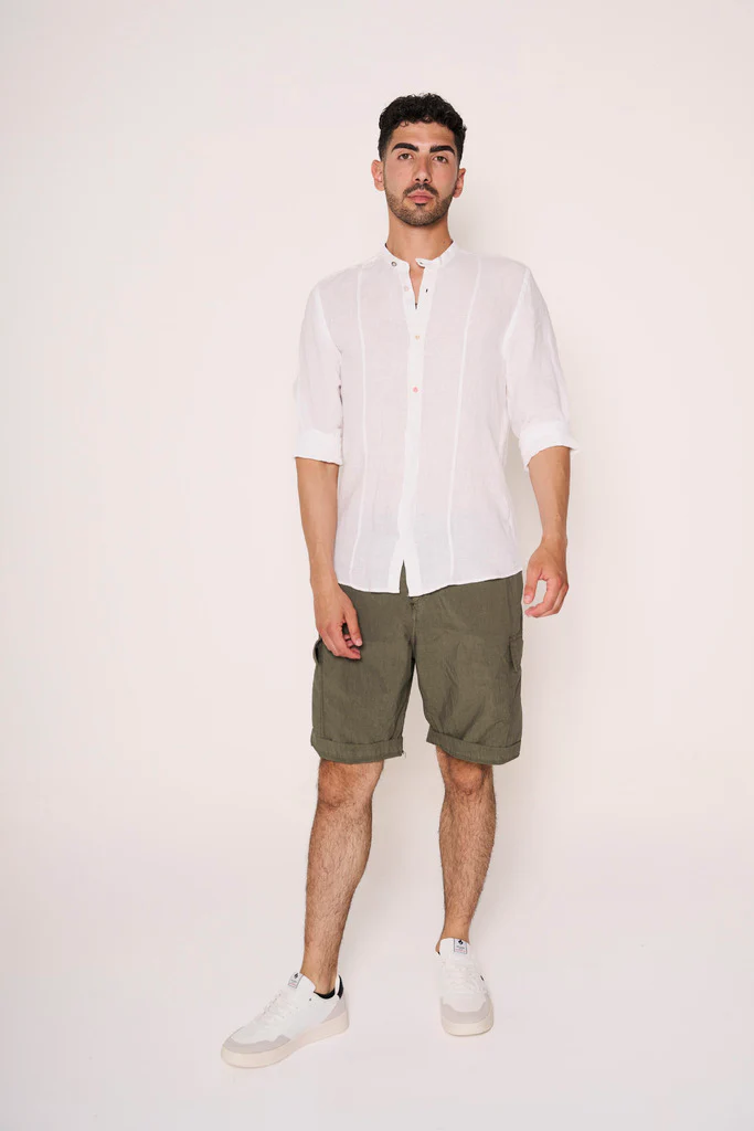 Bermuda cargo ampio con elastico in vita - immagine 3