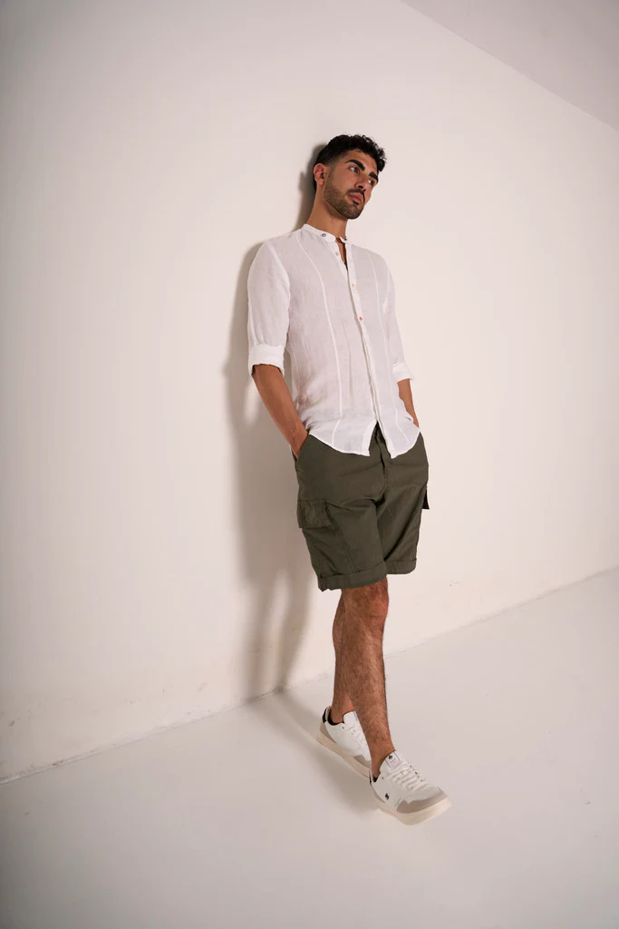 Bermuda cargo ampio con elastico in vita - immagine 4