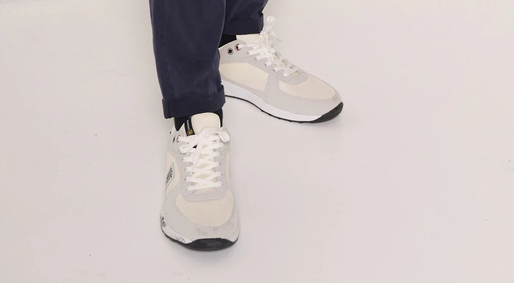 Sneakers retrò uomo in tela e suede bianco panna grigio - immagine 3