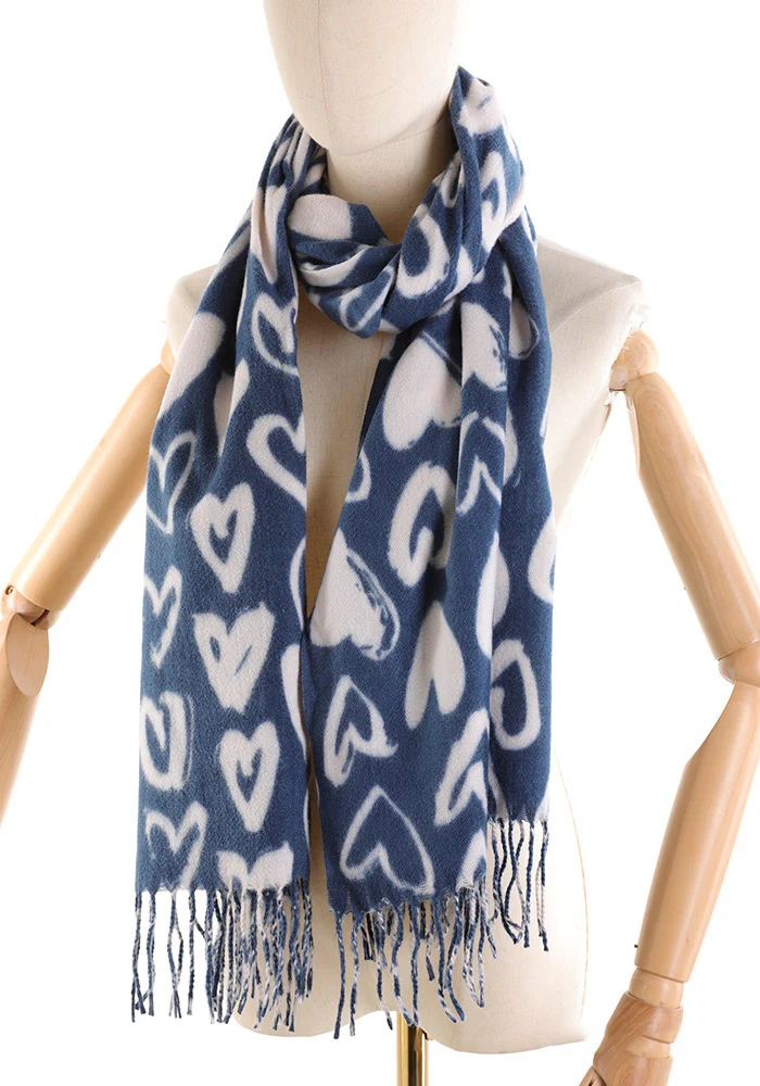 Sciarpa Donna – Fantasia Cuori, Modello Morbido con Frange - immagine 4