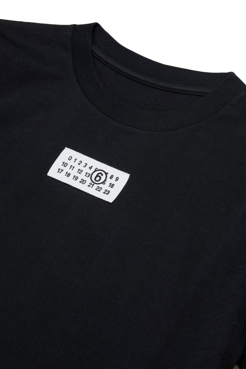 T-SHIRT NERA CON LOGO BIANCO MAISON MARGIELA - immagine 4