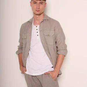 T-shirt henley bianca con bottoni