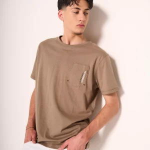 T-shirt fango con taschino