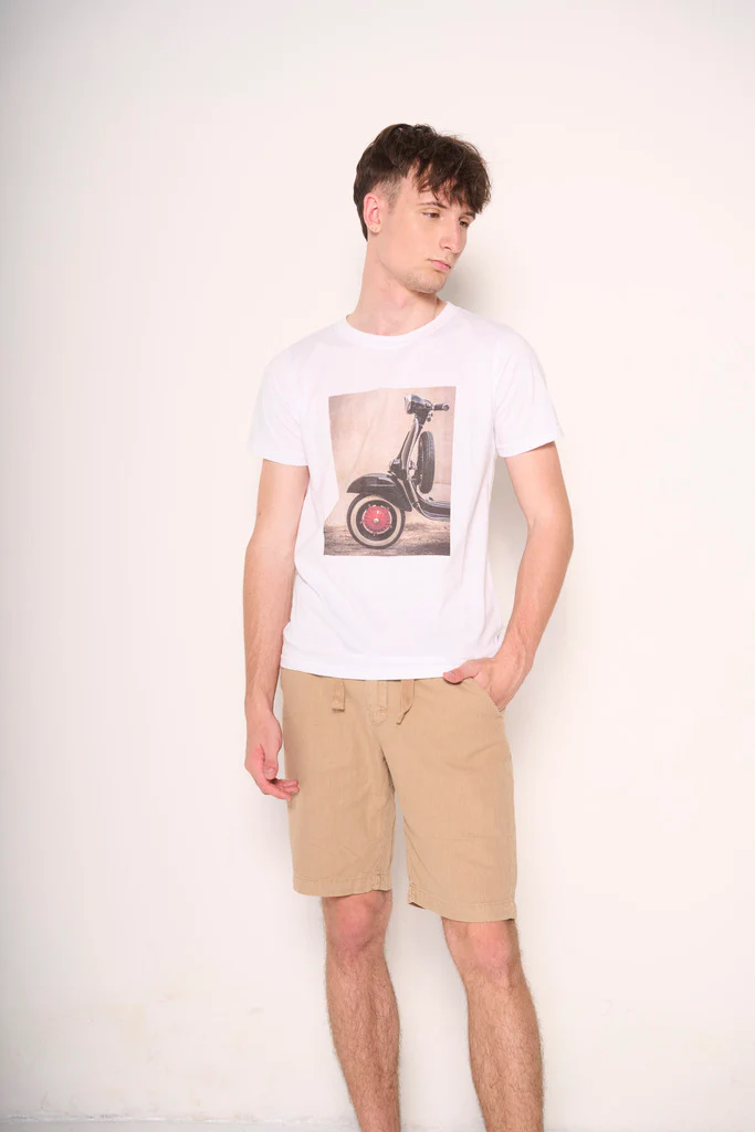 T-shirt uomo con stampa Vespa retrò - immagine 2