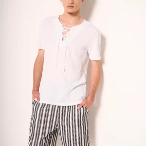 T-shirt bianca con lacci